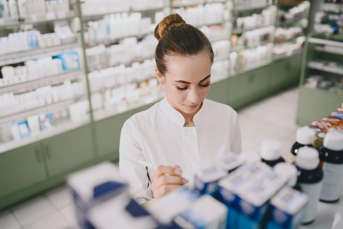 CBD et médicaments : Interactions méconnues et risques potentiels